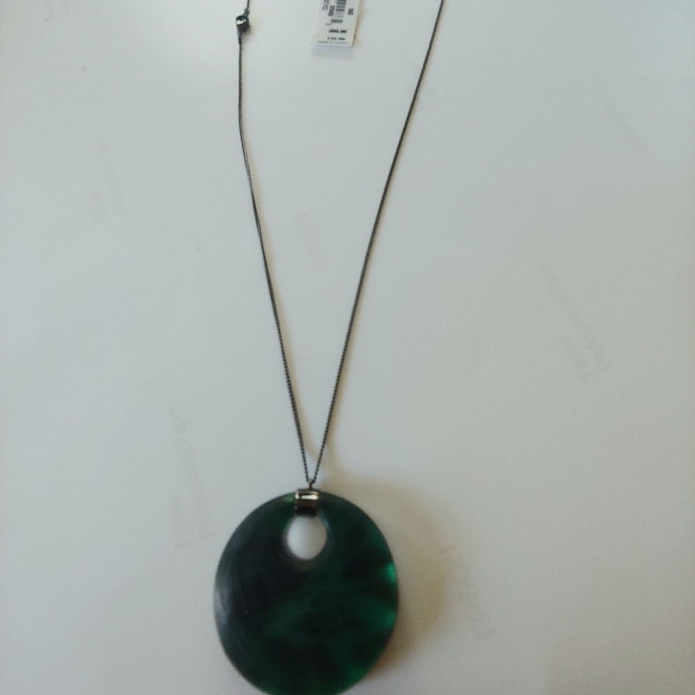 Necklaces - Picture 2 of 6